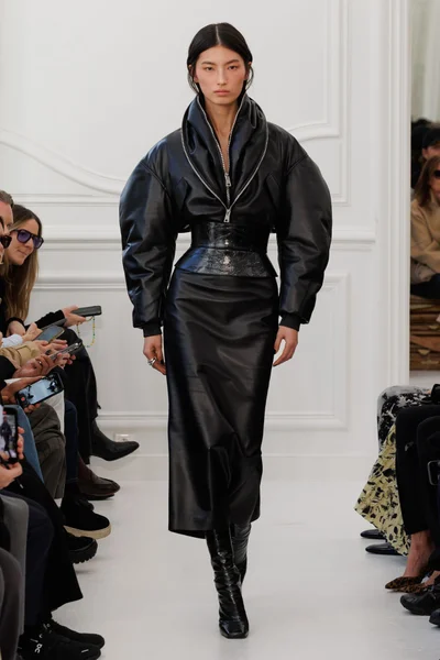 Look 34